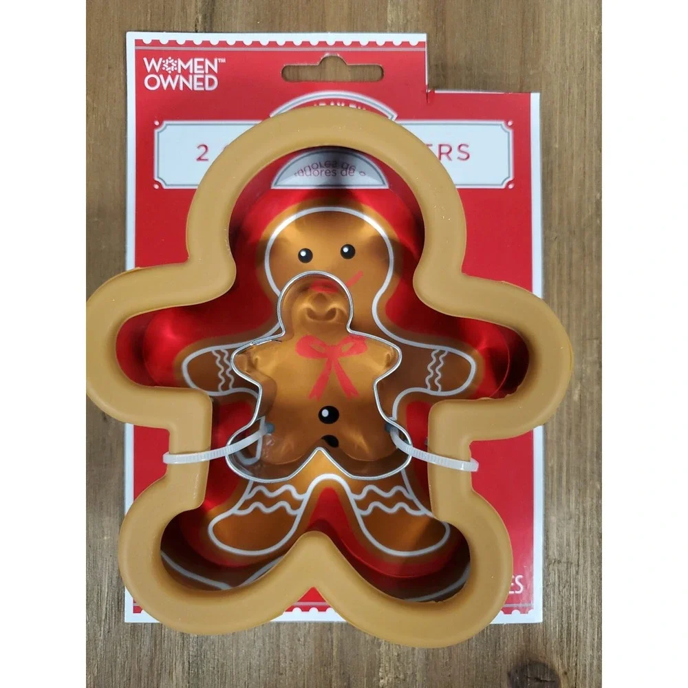 Kitchen Gift Set GINGERBREAD Man Cookie Cutters Christmas Baked with Love Towel